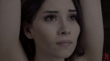 Fresh Meat: Aria Lee
