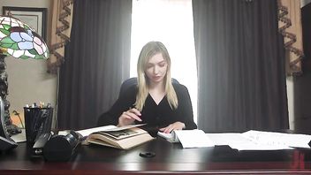 Intruder: Kinky Couple Role-Play a Burglar Break-in Scenario