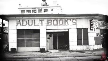 The Smut Peddlers: Part One Casey Kisses and Chanel Preston