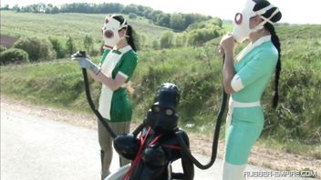 Gummipuppenklinik (3 of 3)