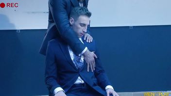 Submit and Play Vol4 Sc1 Analyze