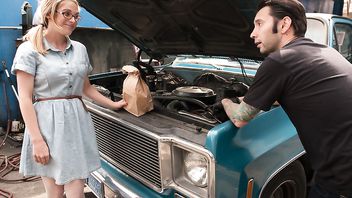 29887-Penny Pax,Tommy Pistol