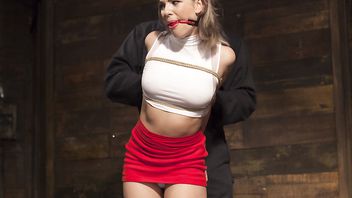 35940-Dahlia Sky,Sgt. Major